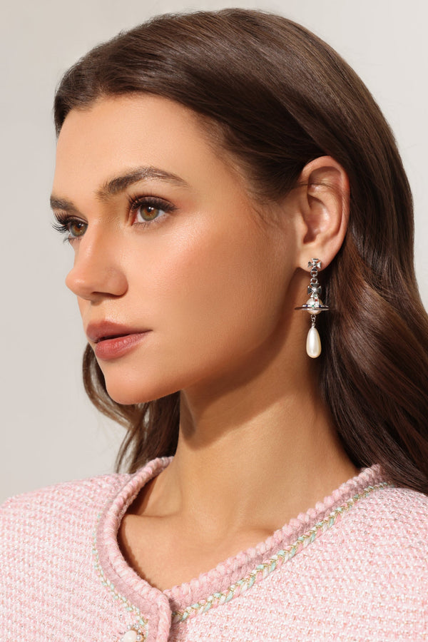 Sada İnci ve Taş Detaylı Küpe