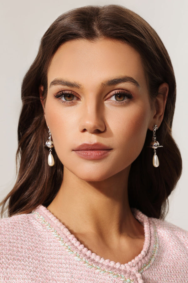 Sada İnci ve Taş Detaylı Küpe