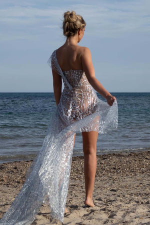 Parıltılı Pullu Yırtmaçlı Uzun Elbise