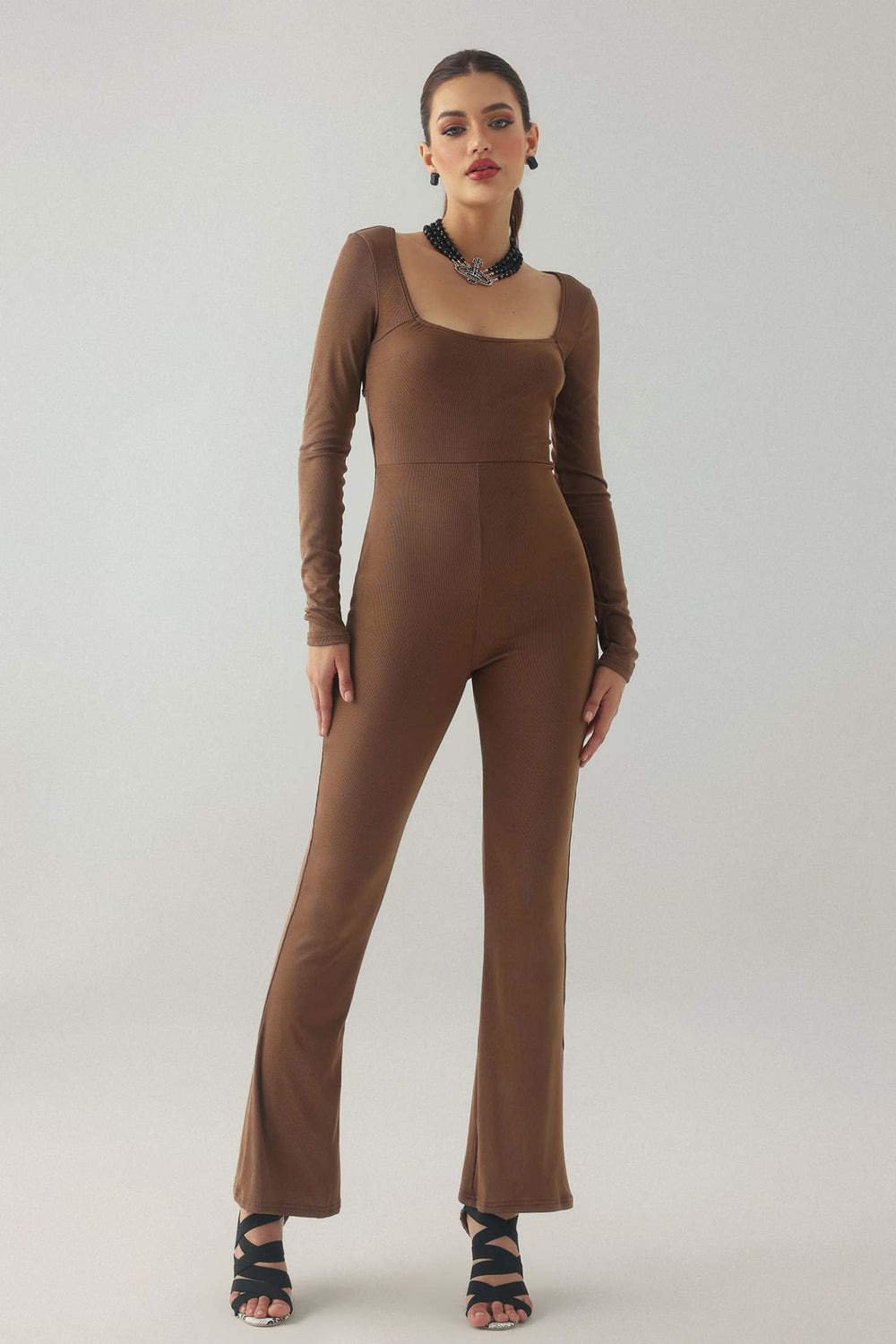 Yeşil kare yaka tulum, polyester kumaşlı