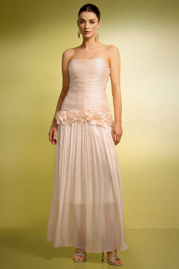 Kolsuz çiçek desenli, kırışık maxi elbise, renkli.