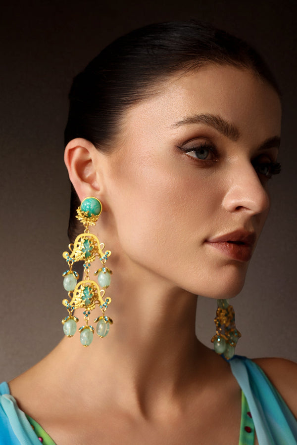 Aslan Detaylı Püsküllü Küpe