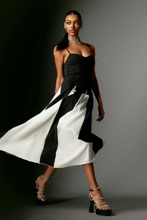 Nikki Halter Yaka Siyah Beyaz Patchwork Midi Elbise