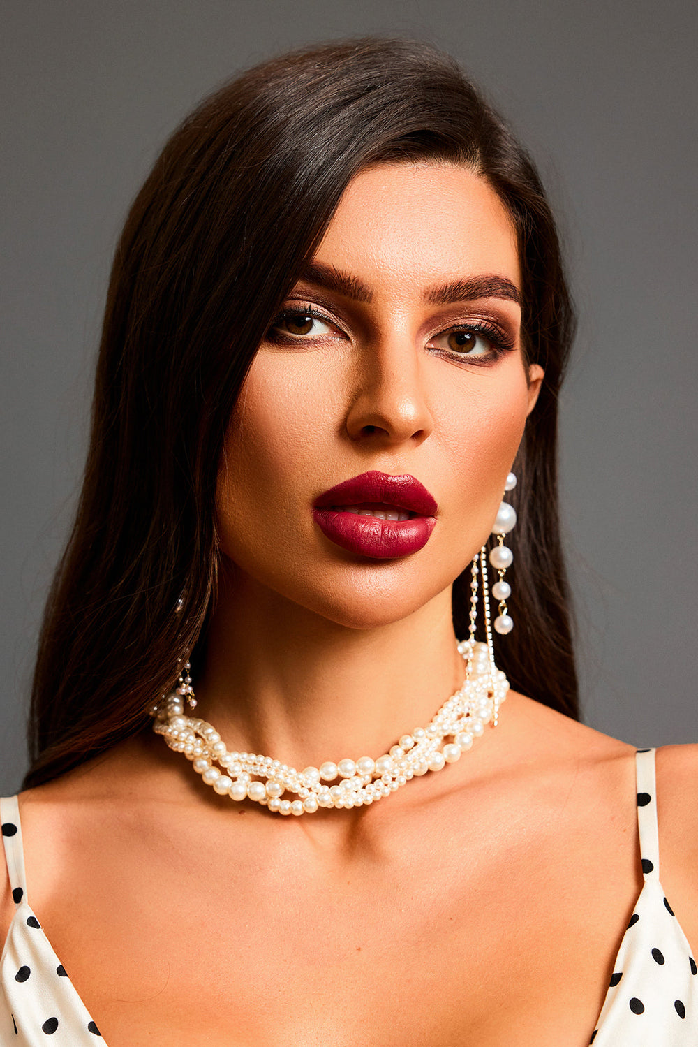 Juyce İnci Düğüm Kolye, ışıltılı inci detaylarıyla