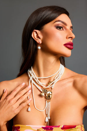 İnci püsküllü Sienna marka uzun kolye