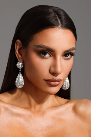 Rosanna Damla Şeklinde Taş Detaylı Küpeler