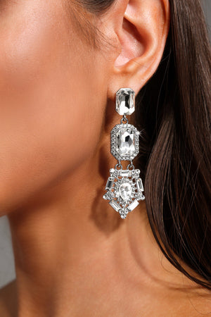 Lyla taş detaylı kare büyük küpeler, şık tasarım