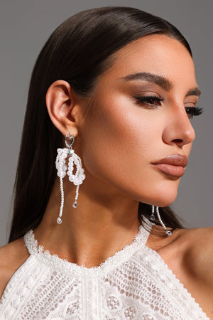 Tate İnci ve Taş Detaylı Saçaklı Büyük Küpeler