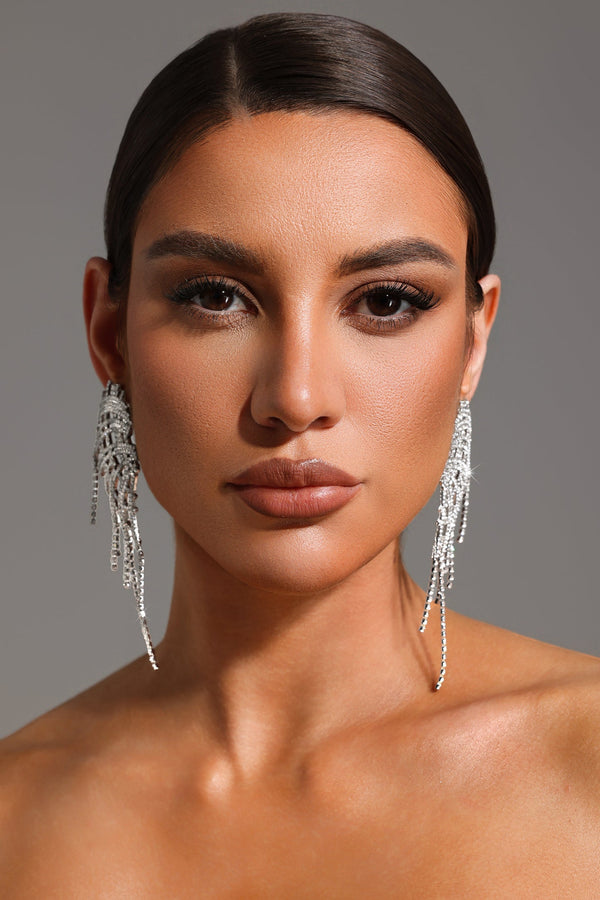 Kori File Detaylı Püskül Küpeler