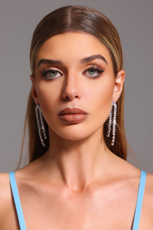 Nikuna Taş Detaylı Püsküllü Küpeler