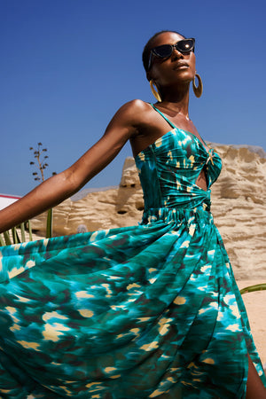 Yırtmaç Detaylı İki Parçalı Mayo Takımı