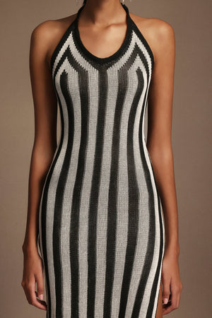 Felia V Yaka Kolsuz Yırtmaçlı Midi Elbise