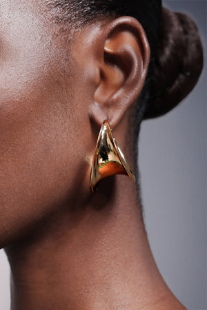 Maoma Metalik Kıvrım Küpe