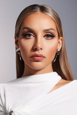 Zeytin Rengi Metal Küpe