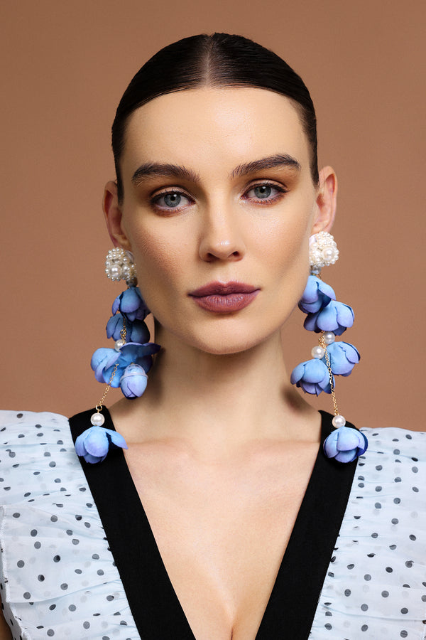 Delisy Çiçek ve İnci Püsküllü Küpe