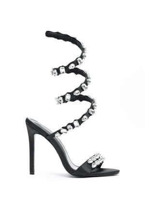 Eka Taş Detaylı Bilek Bağcıklı Stiletto Sandalet