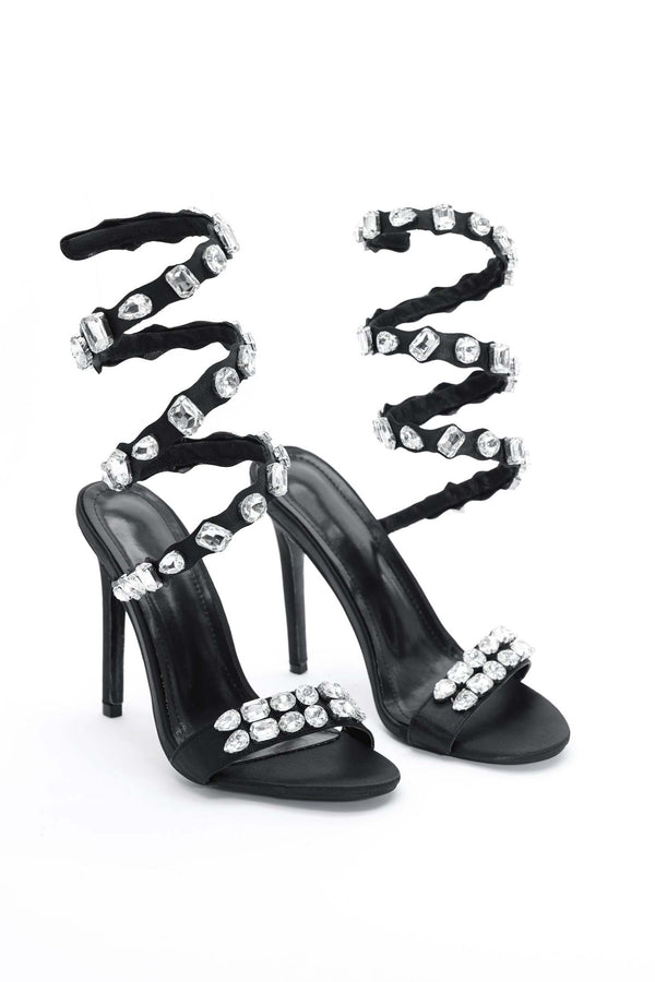 Eka Taş Detaylı Bilek Bağcıklı Stiletto Sandalet