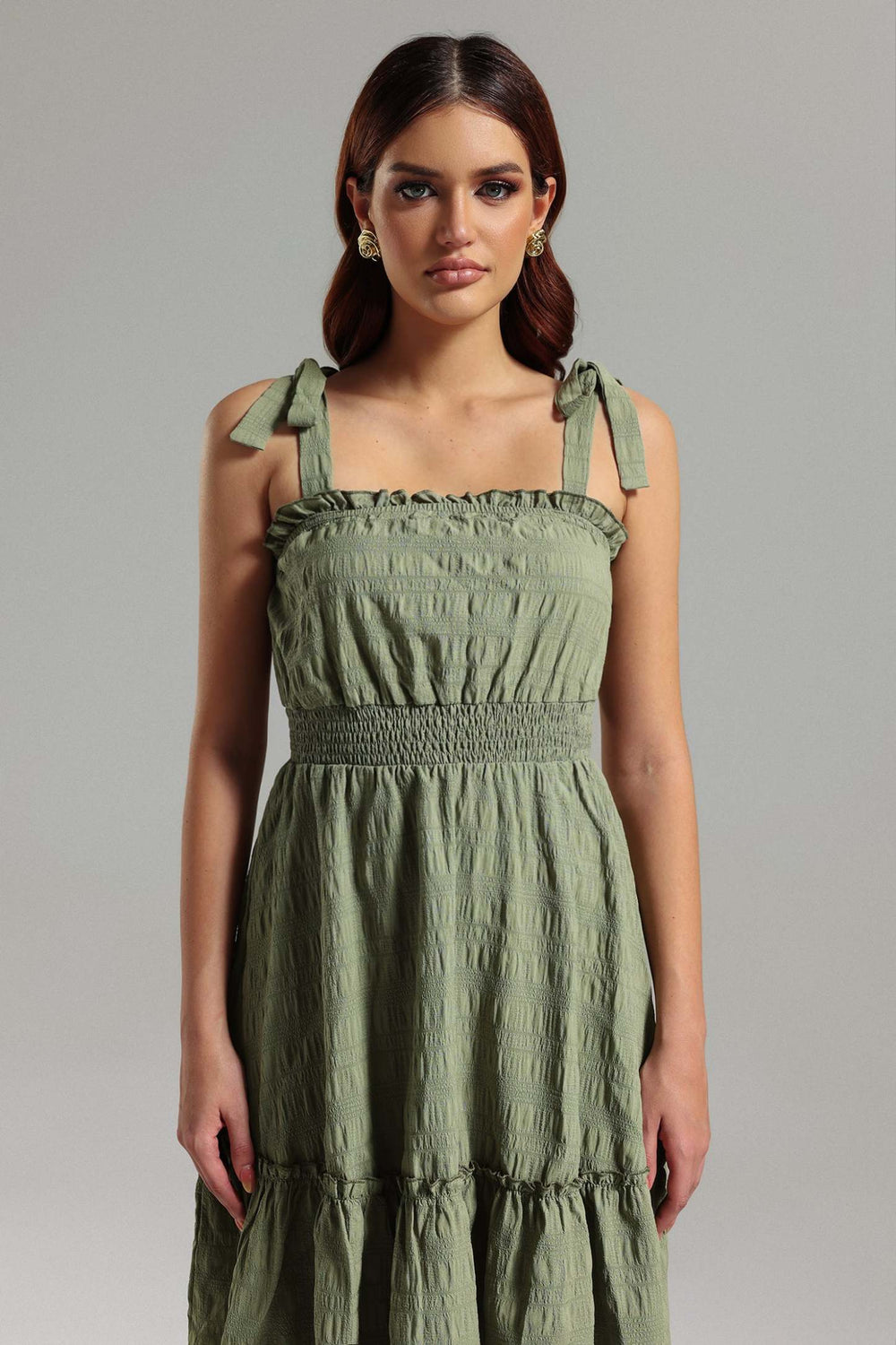 Halter yaka mini elbise, polyester kumaş, siyah renkli