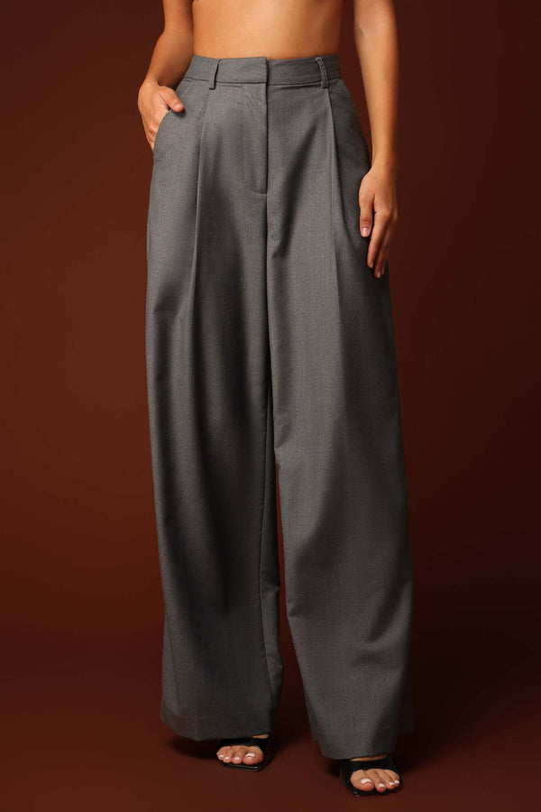 Gri geniş paça takım pantolonu, yün karışımlı kumaş