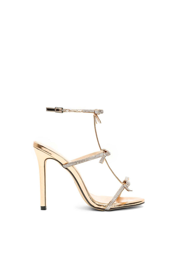 İndi Taş Tokalı Stiletto Sandalet