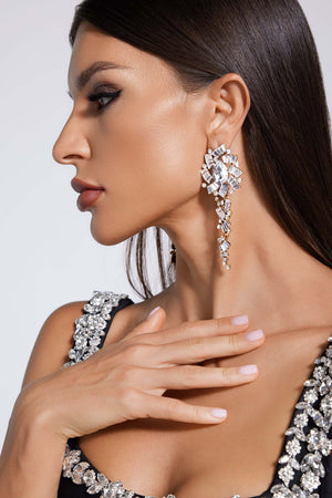 Lureen Taşlı Çiçek Motifli Küpeler