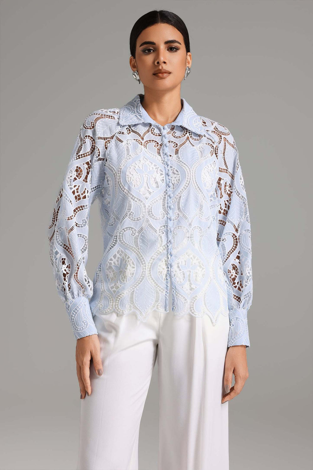 Pana işlemeli delik detaylı gömlek, polyester karışımı