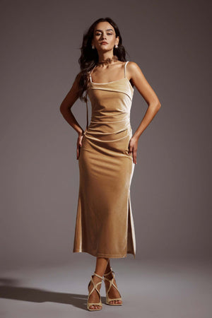 Rosalind kadife maxi elbise, polyester ve spandex karışımı.