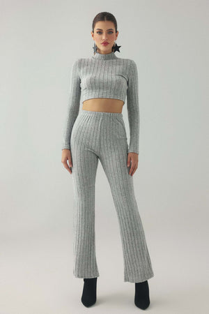 Bisiklet yaka örgü takım, polyester ve spandex karışımı, gri renkli