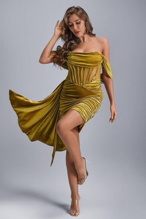 Velvet corset mini dress with off-shoulder neckline and ruched details, sarış color.
