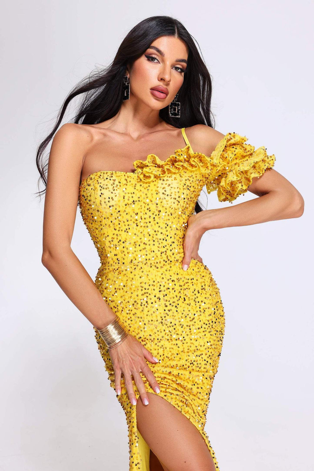 Tianna tek omuz payetli maxi elbise, polyester kumaşlı.
