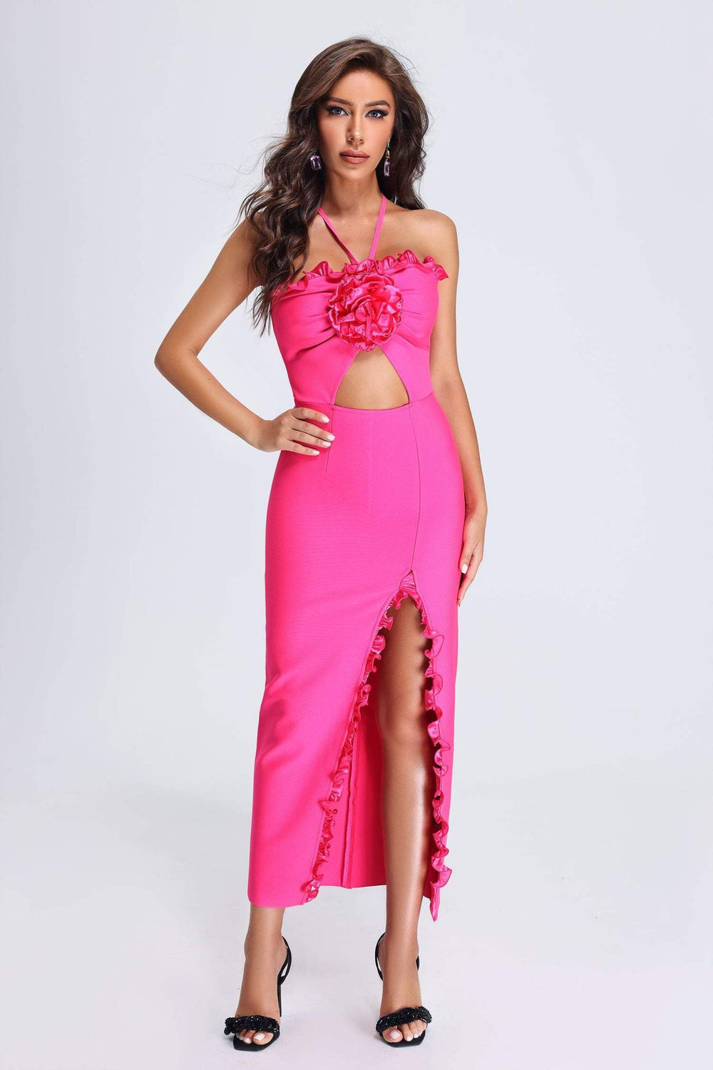 Pembe bandaj halter yaka elbise, polyester ve spandeks karışımı.