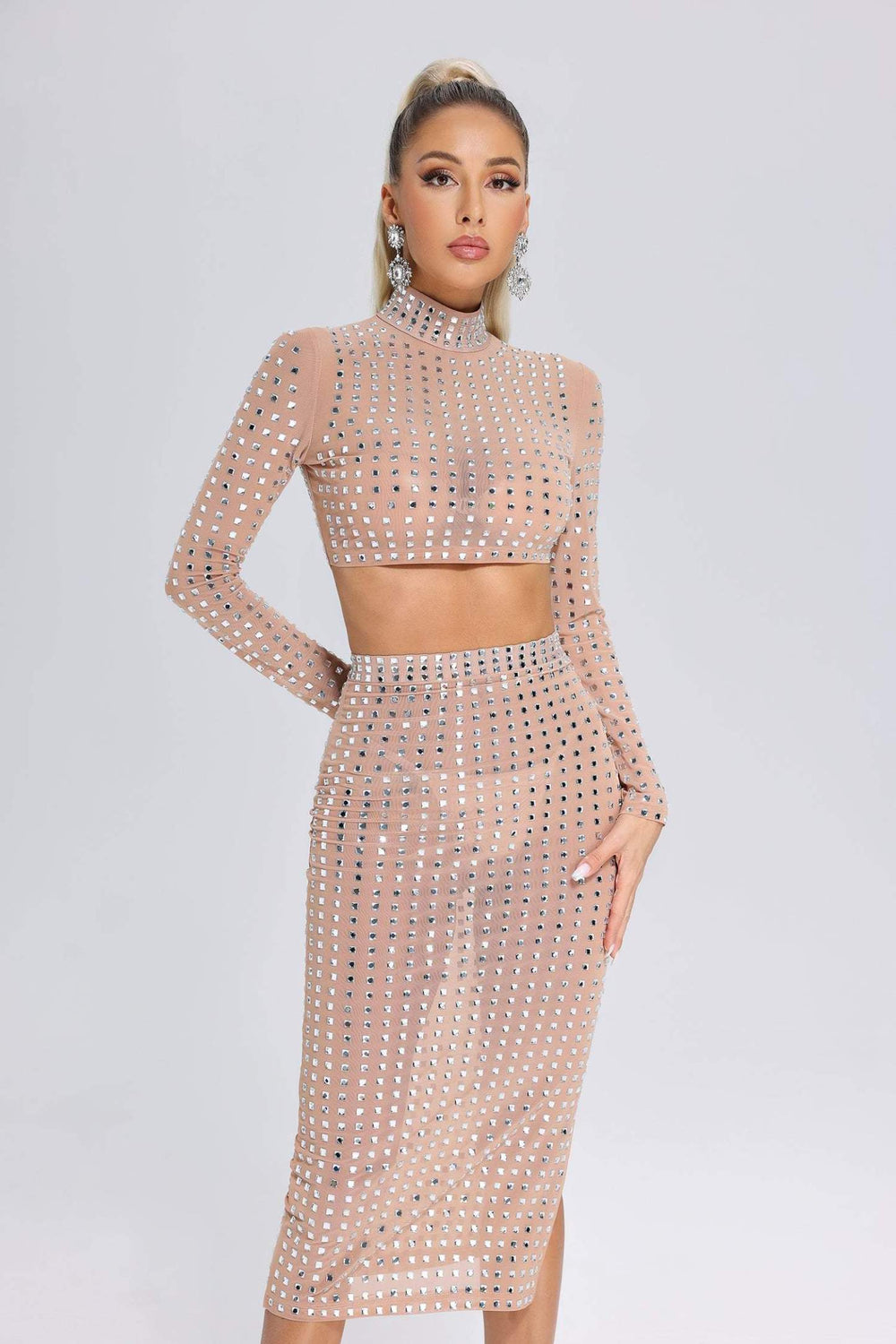 Bej renkli, taş detaylı file set, polyester ve spandex karışımı