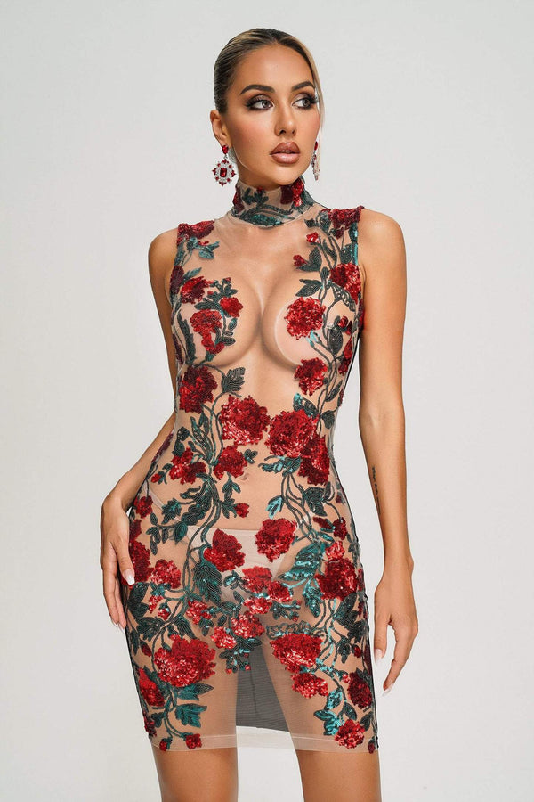 Pul payetli mini elbise, polyester kumaş, parlak gümüş rengi.