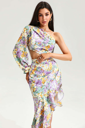 Mor Çiçek Desenli Asimetrik Yaka Volanlı Uzun Elbise